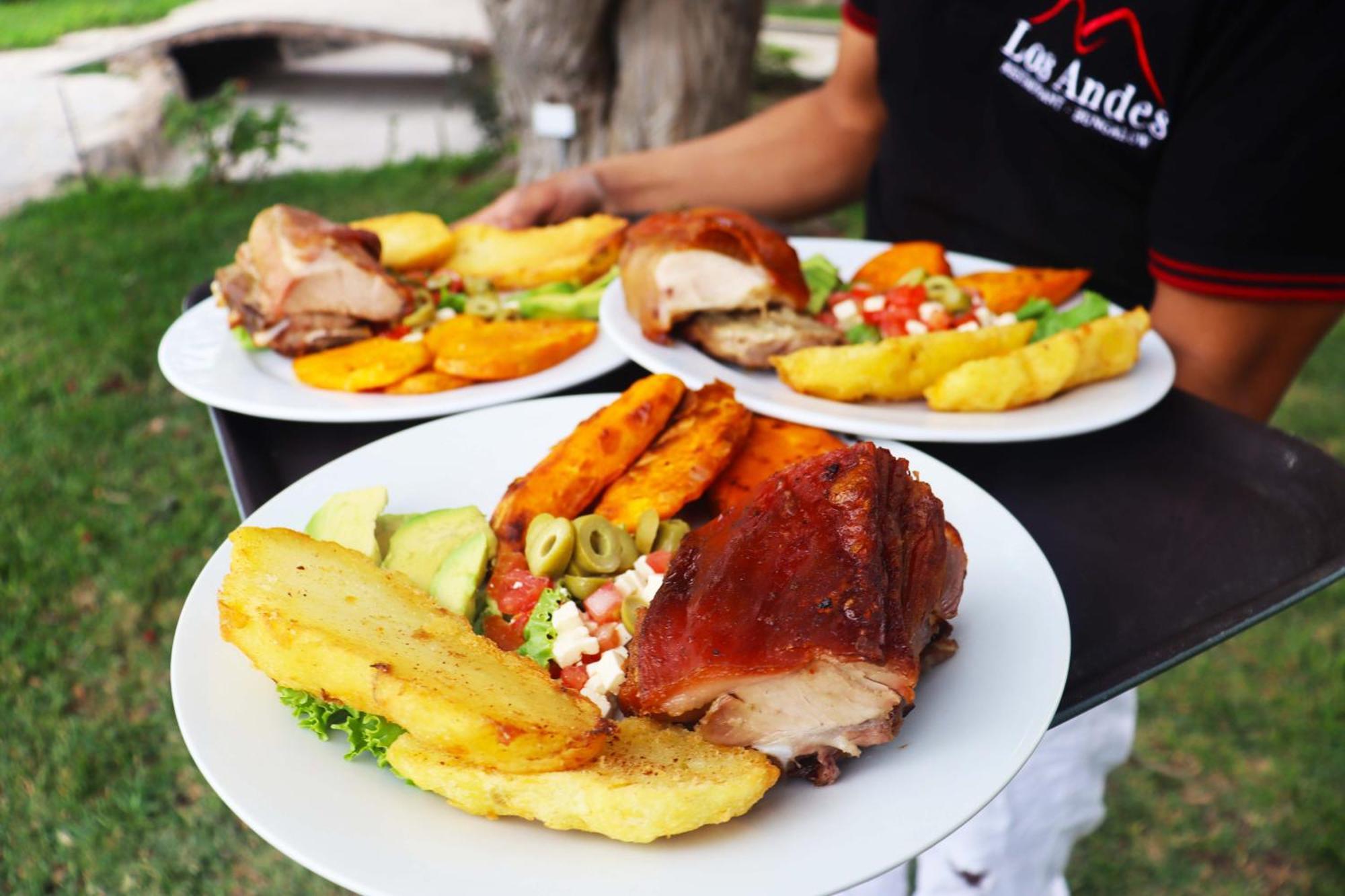 Los Andes - Restaurant & Bungalows Cieneguilla Eksteriør billede
